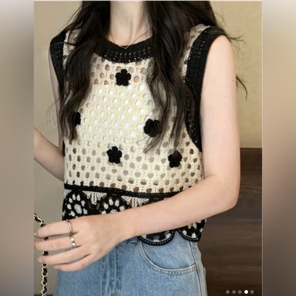Boho Knit Crochet Floral Vest; Open Knit Boho Floral Vest - Picture 4 of 5